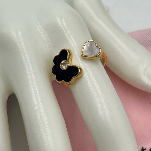 kate spade Jewelry - Kate Spade Black Enamel and White Mother of Pearl Floral Bypass Ring Sz 7 New